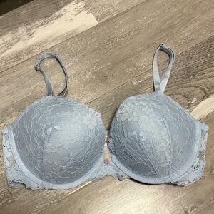 Elegant Lace Underwire Bra in Light Blue